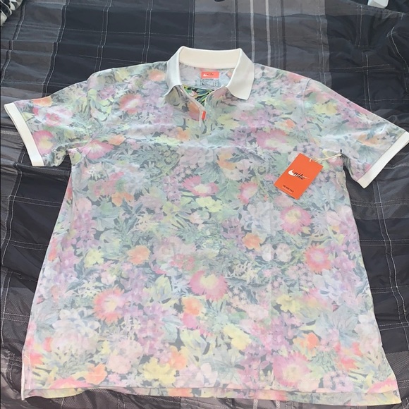 the nike polo floral